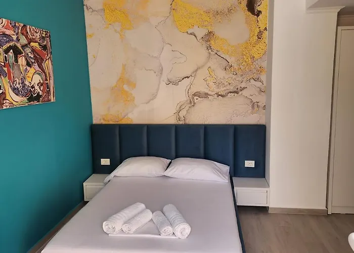 Ylli I Detit Hotel *